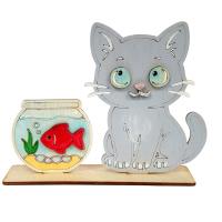 Коте с аквариум